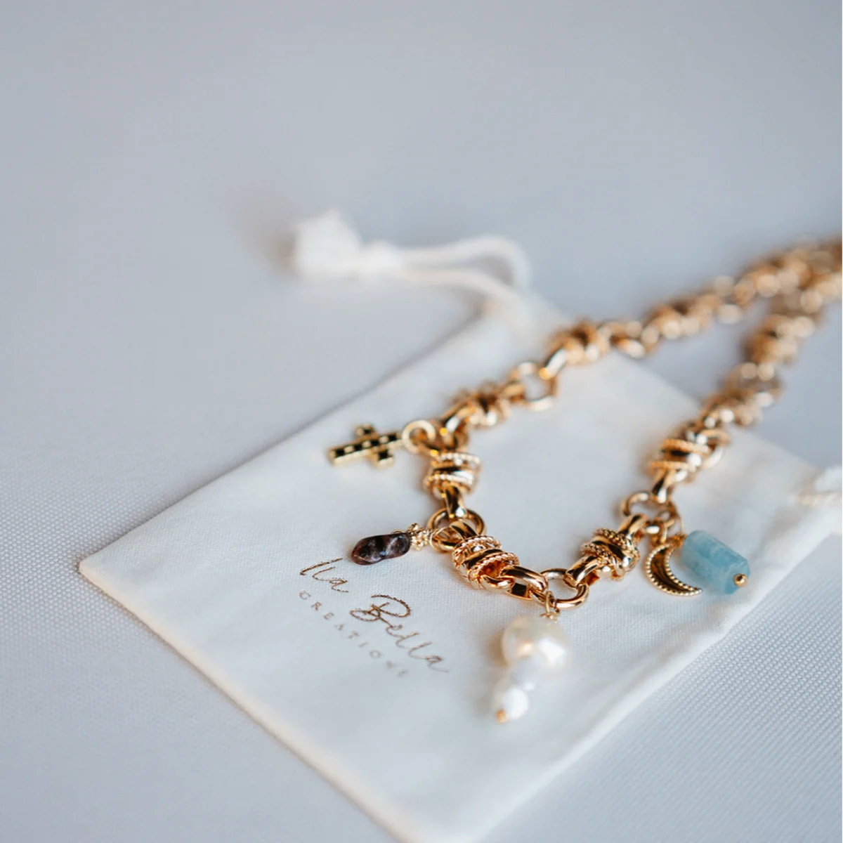 Collier Jayaa - Précieuses breloques – Image 13